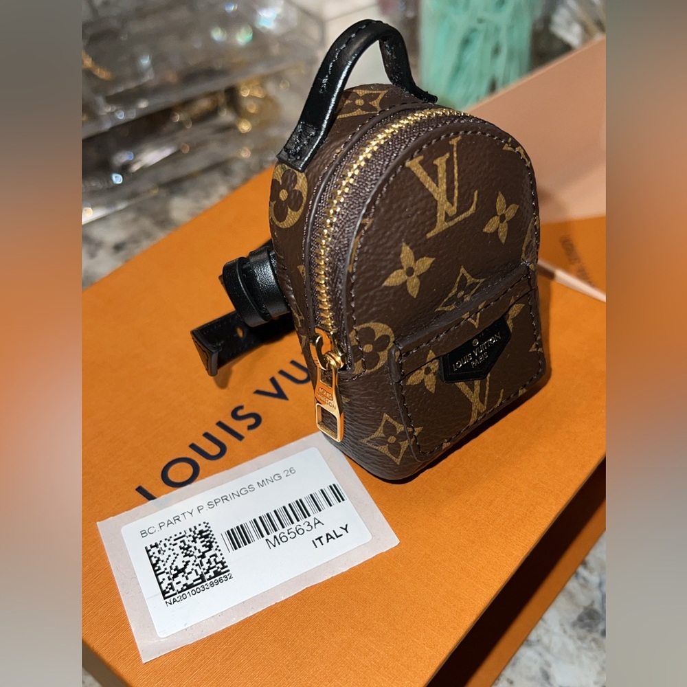 Louis Vuitton Mini Palm Spring Bracelet